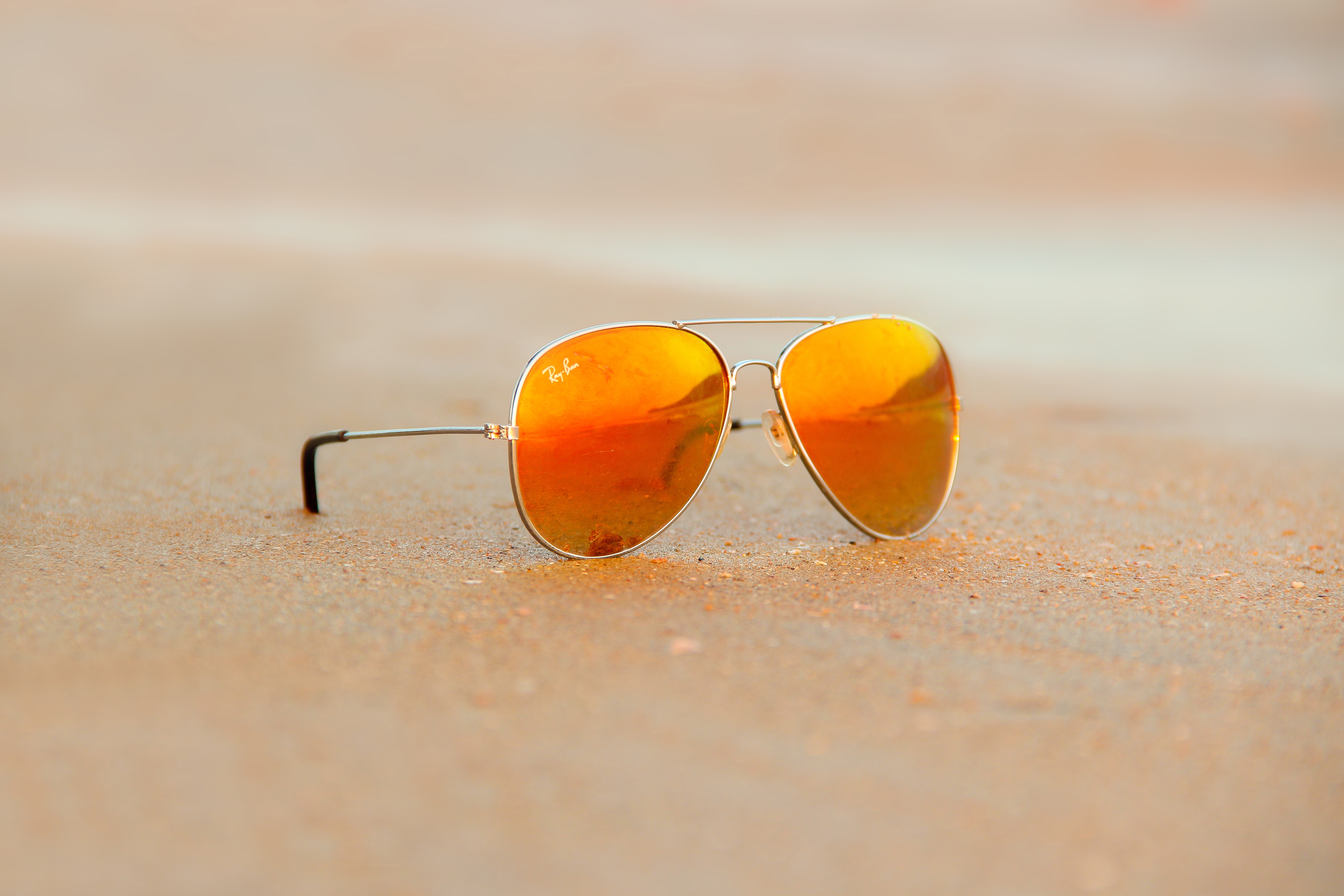 aviator-beach-blur-249210